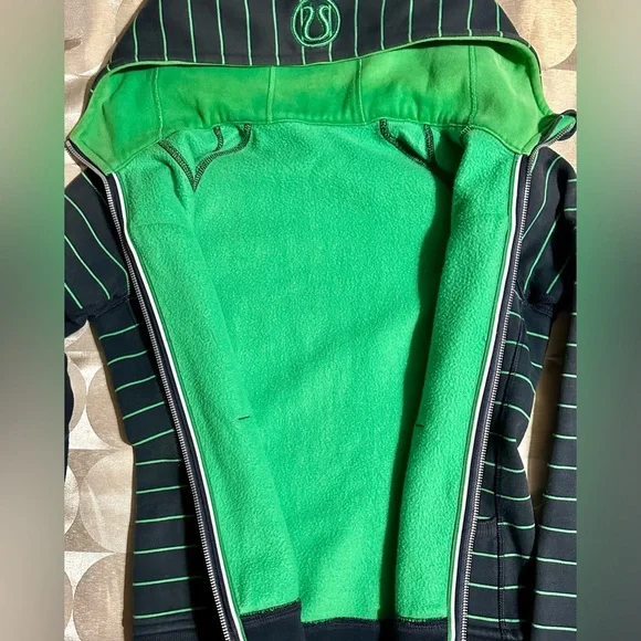 Lululemon hoodie - Picture 7 of 8
